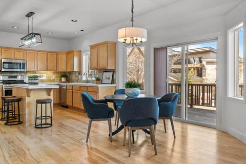 20588 NE Sierra Dr, Bend, OR 97701 photo 11