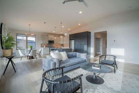 63177 Iner Loop, Bend, OR 97701 photo 9
