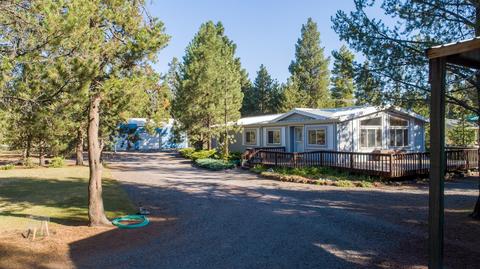 52898 Rainbow Dr, La Pine, OR 97739 photo 1