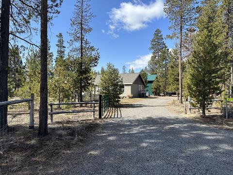 420 Hackett Dr, La Pine, OR 97739 photo 2