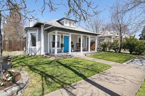 626 W 4th St, Medford, OR 97501