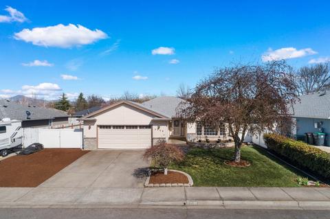 2139 Terrel Dr, Medford, OR 97501