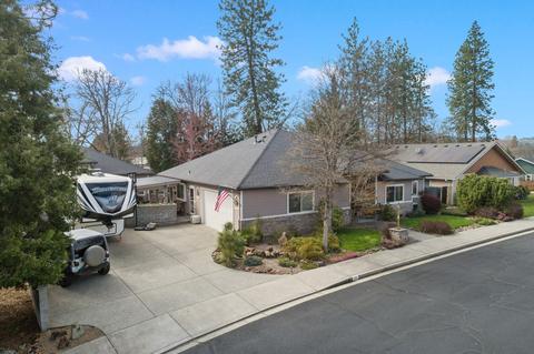 40 Pineridge Ln, Eagle Point, OR 97524 photo 3