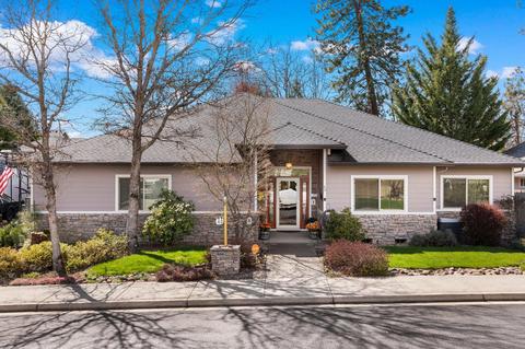 40 Pineridge Ln, Eagle Point, OR 97524 photo 2