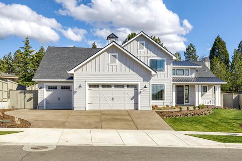 515 Waterstone Dr, Medford, OR 97504