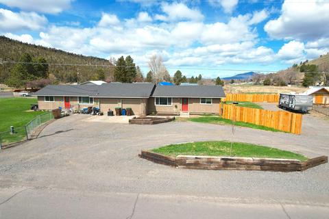 1709-1711 SE Hill Rd, Prineville, OR 97754