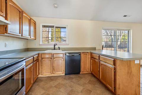 105 C Ct, Phoenix, OR 97535 photo 9