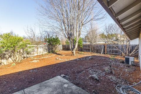 105 C Ct, Phoenix, OR 97535 photo 20