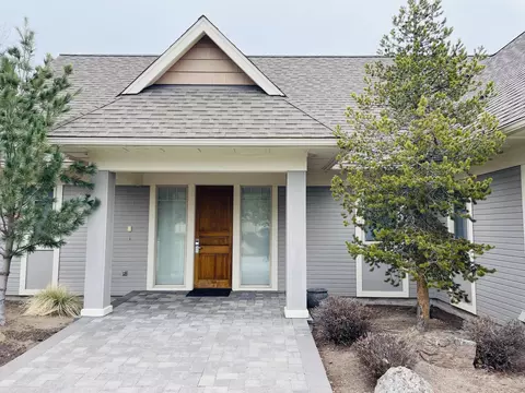 1461 Eagle Springs Ct #I-10, Redmond, OR 97756
