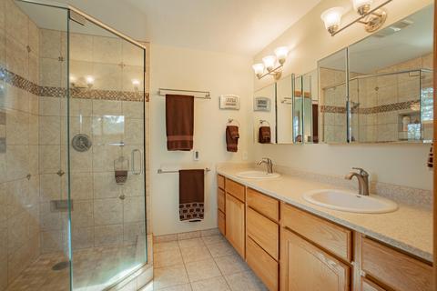 5181 Rogue River Dr, Eagle Point, OR 97524 photo 12