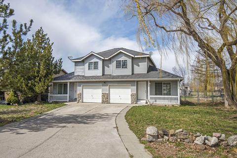 2823 SW Umatilla Ave, Redmond, OR 97756