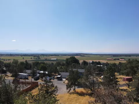 8455 5th St, Terrebonne, OR 97760