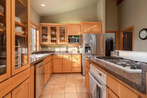 64724 Alcor Pl, Bend, OR 97703 photo 9