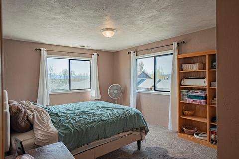 620 Barton Rd, Eagle Point, OR 97524 photo 9
