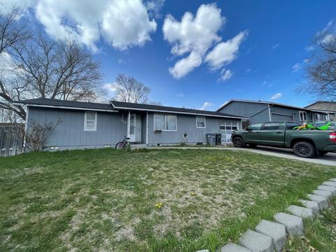 288 NE 9th St, Madras, OR 97741