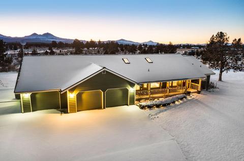 66585 Fryrear Rd, Bend, OR 97701
