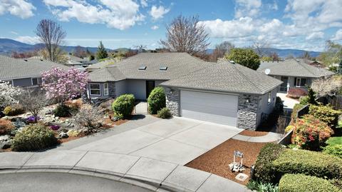 3519 Shawna Dr, Medford, OR 97504
