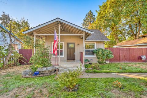 443 H St, Grants Pass, OR 97526