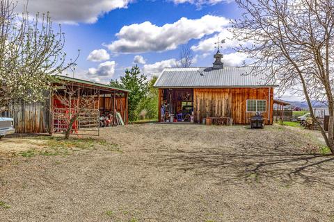 302 E Gregory Rd, Central Point, OR 97502 photo 15