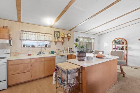 5918 Table Rock Rd, Central Point, OR 97502 photo 13