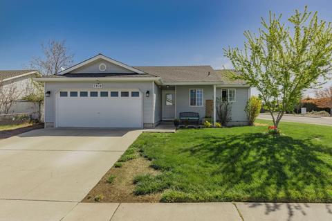 7802 Andrea Dr, White City, OR 97503