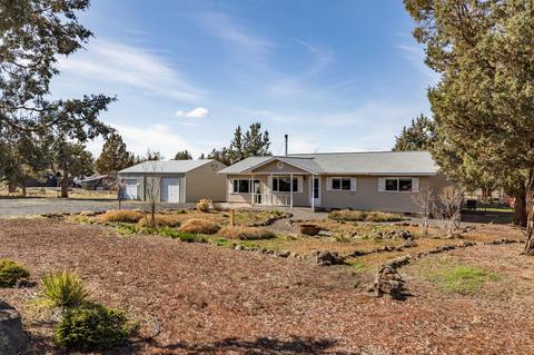 22884 Buckskin Ct, Bend, OR 97701