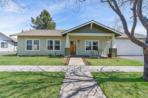 61284 Sunflower Ln, Bend, OR 97702