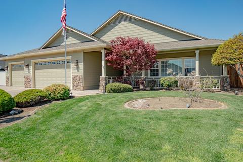 2329 Rabun Way, Central Point, OR 97502