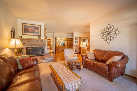 60721 Willow Creek Loop, Bend, OR 97702 photo 3