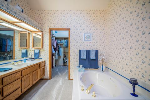 60721 Willow Creek Loop, Bend, OR 97702 photo 16