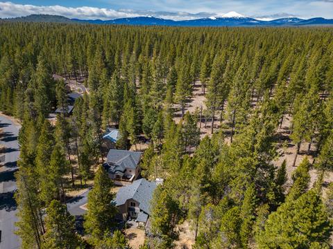 55719 Wagon Master Way, Bend, OR 97707 photo 9
