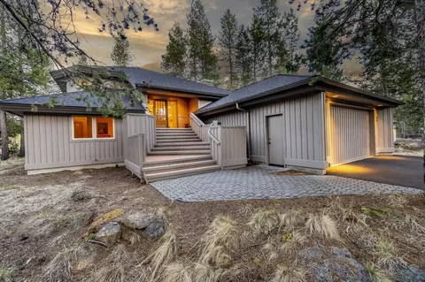 17762 Malheur Ln, Sunriver, OR 97707