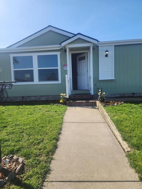 110 Eagle View Dr, Eagle Point, OR 97524 photo 2