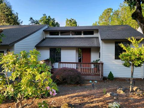 2058 NW Ptarmigan St, Salem, OR 97304