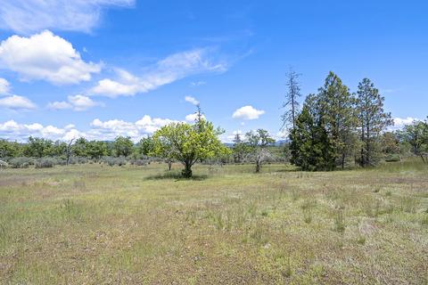 13084 Perry Rd, Central Point, OR 97502 photo 11