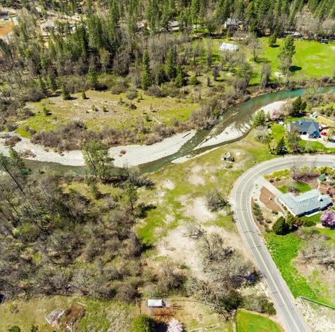 Green Acres Drive, Merlin, OR 97532