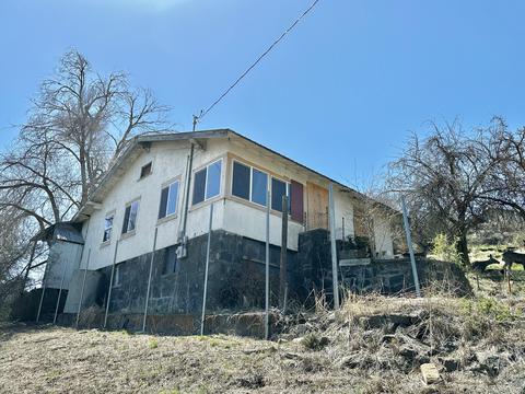 822 Roosevelt St, Klamath Falls, OR 97601