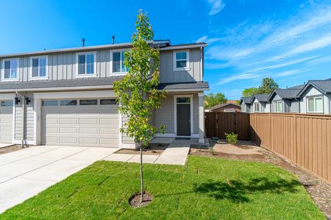 2049 NE Traditions Ct #LOT 69  2, Bend, OR 97701