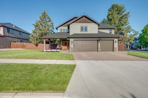 3259 NE Sandalwood Dr, Bend, OR 97701