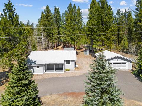 15516 6th St, La Pine, OR 97739