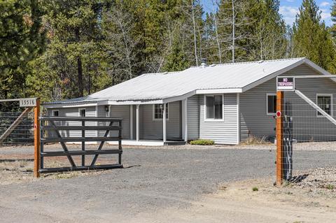 15516 6th St, La Pine, OR 97739 photo 3