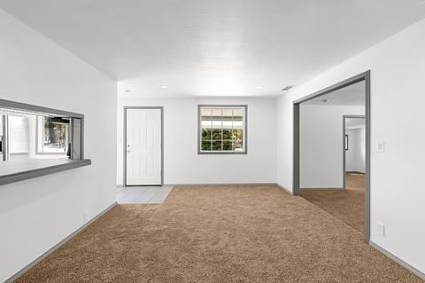 15516 6th St, La Pine, OR 97739 photo 5