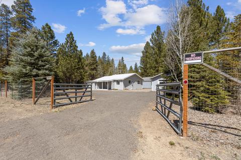 15516 6th St, La Pine, OR 97739 photo 2
