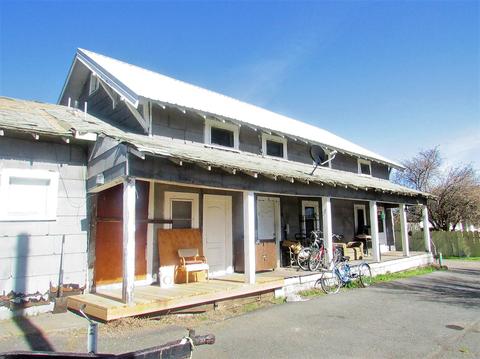 1748-1742 Menlo Way, Klamath Falls, OR 97601