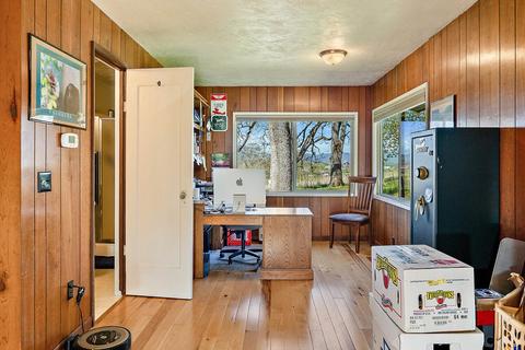 599 Ball Rd, Eagle Point, OR 97524 photo 17
