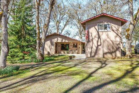 599 Ball Rd, Eagle Point, OR 97524 photo 5