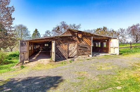 599 Ball Rd, Eagle Point, OR 97524 photo 37