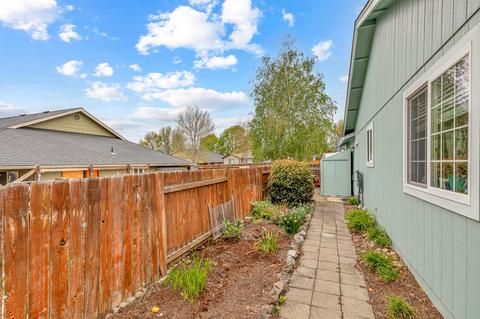951 Ridgeview Dr, Eagle Point, OR 97524 photo 33