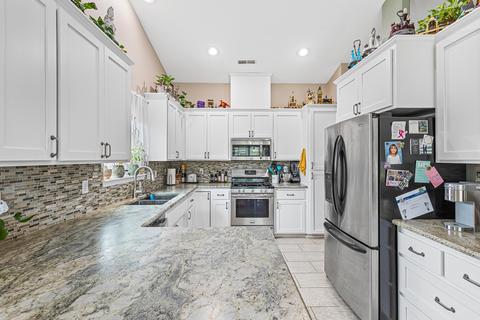 951 Ridgeview Dr, Eagle Point, OR 97524 photo 9