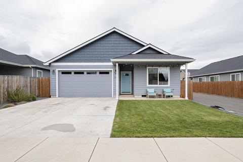 1788 Powhatan Ave, Medford, OR 97501